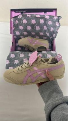 新品未使用PATOU Onitsuka Tiger スニーカー ベージュ/ピンク オニツカタイガー」が「パトゥ」とのコラボアイテムを発売