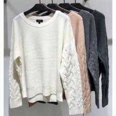 極美品✨セオリー ニット 23aw カシミヤ クロップド丈 ホワイト 現行 極美品✨セオリー ニット 23aw カシミヤ クロップド丈 ホワイト 現行