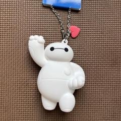 ディズニー　ベイマックス バッグチャーム　ケース付