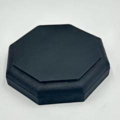 八角形木製飾り台敷台(約)10.9センチ✖️10.9センチ 厚み2.5ブラック①