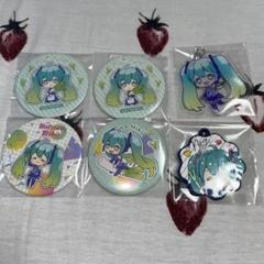 初音ミク 不二家 コラボ さくらしおり 缶バッジ アクリルキーホルダー セット 初音ミク×不二家コラボ新商品のご紹介♪お菓子缶 大好評予約受付