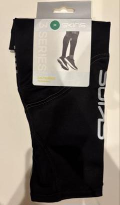 【新品タグ付き】SKINS スキンズ カーフスリーブ Mサイズ コンプレッション