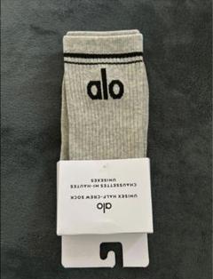 Alo Yoga Throwback Sockロゴライン ソックスグレー新品 - メルカリ