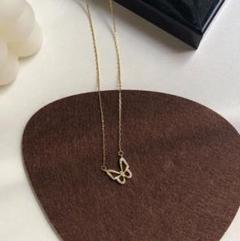 ♥️新商品♥️おしゃれ　バタフライ　レディース　ネックレス　ゴールド　上品　蝶