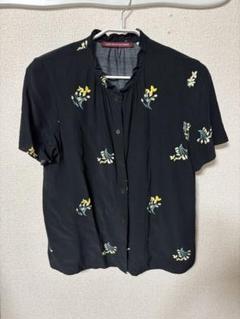 UNIQLO花柄 半袖シャツ 黒　お値下げ