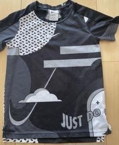 Nike DRI-FIT グラフィックTシャツ XS