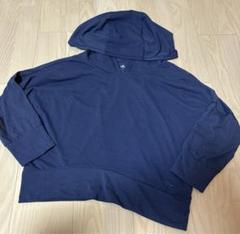 adidas 背中開きパーカー　薄手　ヨガ　エクササイズ　ランニング
