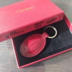 Cartier レザー キーホルダー レッド 2025年最新】カルティエ カラー：レッド系 キーホルダー