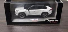 RAV4 PHV カラーサンプル ミニカー ブラック×ホワイトパール Amazon | 1/30 トヨタ 新型RAV4 PHV ラブフォーPHV 非売品