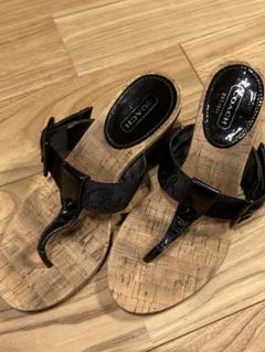 COACHコーチ ブラック トングサンダル《サイズ22.0cm》ウェッジ