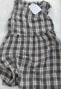 新品　チェック柄ノースリーワンピ　140