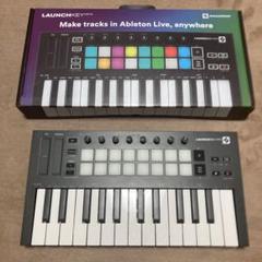 【中古美品】Launchkey 61MK3 MIDIキーボード 中古美品】Launchkey 61MK3 MIDIキーボード
