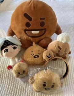 BTS BT21 SUGA ユンギ　SHOOKY シューキー　ぬいぐるみ BTS BT21 SHOOKY ぬいぐるみ SUGA ユンギ - メルカリ