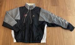Air　Jordan ナイロンジャケット 黒/赤/白 NIKE公式】エア ジョーダン 1 'Black/White/Sail/Gym Red