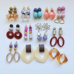 マルチカラー12個ピアスまとめ売り★2点目半額SALE