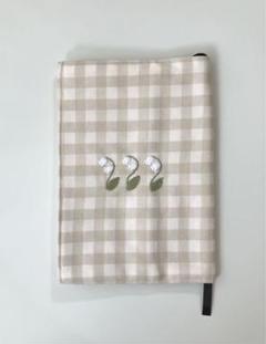 SALE完成品　すずらんの刺繍ブックカバー