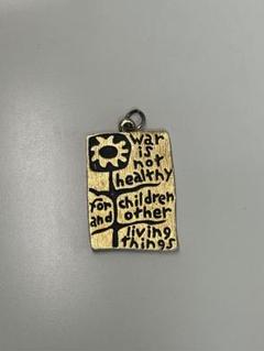 60s ヴィンテージ　ネックレス　war is not healthy ヒッピー 60s ヴィンテージ ネックレス warisnot healthy ヒッピー - メルカリ
