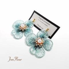 【ラスト】オーガンジーの刺繍フラワー耳飾り(ミント) ピアス/イヤリング