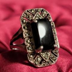 新品正規品  ビンテージ マーカサイトとスクエアオニキスのシルバーリング アクセサリー