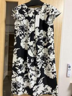 半額満載！スーパーSALE グランドセール！ 新品未使用タグ付きTO 花柄 半袖ひざ丈ワンピース 42 CHIC BE ワンピース