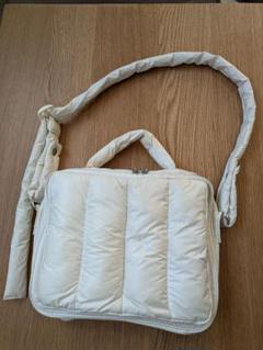 美品 calin マザーズバック ホワイト マグネット calin マザーズバック ホワイト
