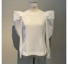 cygneシーニュ 白 とんがりパフtops Manon　ホワイト 1 美品シーニュcygne とんがりパフtops Manon ホワイト②