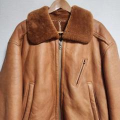 SUIVI. HOMME フライトジャケット ムートンコート B-3 F ボア SUIVI. HOMME フライトジャケット ムートンコート B-3 F ボア