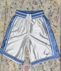 NIKE ナイキ ハーフパンツ バスパン 光沢 白 水色 ノースカロライナ