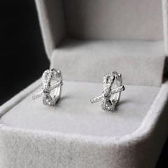 041Ax【高品質✨】ピアス フープ リボン プラチナ仕上げ