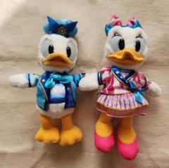 最終値下げ　新品タグ付き　ドナルド・デイジーぬいぐるみバッチセット デイジー・ダックとドナルド・ダック ぬいぐるみバッチセット 夏