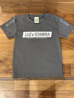 Luz e Sombra グレー Tシャツ 130