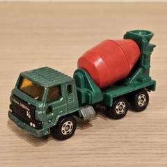 トミカ No.53 日産ディーゼル ミキサー車 - YouTube
