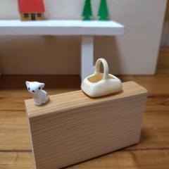 陶器製子猫とバスケットの置物