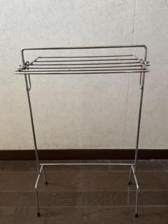 コンパクト　金属製タオルハンガー