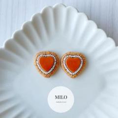 ふんわり♡ハート(オレンジ) ビーズ刺繍ピアス/イヤリング