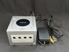 【動作品】ニンテンドーゲームキューブ本体 シルバー　AVケーブル　ACアダプタ付