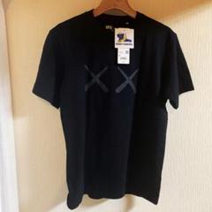 新品タグ付き！　ユニクロ　カウズ　Tシャツ