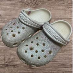 Crocs グリッターシルバー サンダル