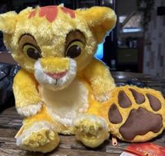 LION KINGシンバ抱き上げぬいぐるみ＆ふっくら肉球ポーチセット