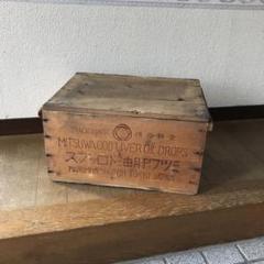 漆器　行器　外居　円筒型　4本脚　蓋付き　年代物アンティーク品　餅まき用　木箱付 漆器行器外居円筒型4本脚蓋付き年代物アンティーク品餅まき用木箱付