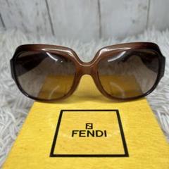 2025年最新】fendi サングラスの人気アイテム - メルカリ