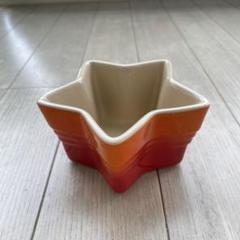 LE CREUSET - yasu ル・クルーゼ キキララ 星 エトワール ラムカン ル・クルーゼ ラムカンエトワールS蓋付カラー6色 910166
