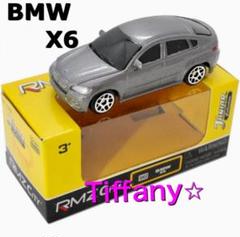 【新品】大人気　ミニカー　BMW X6 カッコいい　外車　プレゼント　贈り物