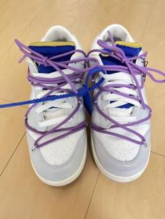 Off-White × Nike Dunk Lowのサムネイル