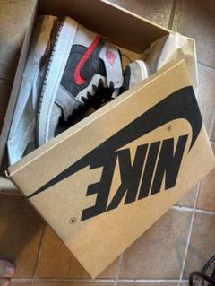 Nike Air Jordan 1 Retro グレー/レッド ハイカット