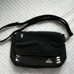adidas アディダス ショルダーバッグ