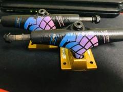 THUNDER サンダー スケートボードトラック LOW 黒金
