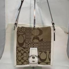 ❣️COACH❣️シグネチャー キャンバス/レザー　ショルダーバッグ 10090