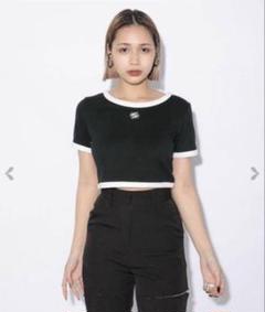 MELT THE LADY ゴシックTシャツ ホワイト MELT THE LADY ゴシックTシャツ ホワイト（白鳥プリントTシャツ