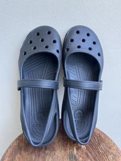 【美品】クロックス (23) フラットシューズ シャイナ メリージェーン 廃盤 crocs Stomp Metallic Mary Jane Silver （クロックス ストンプ